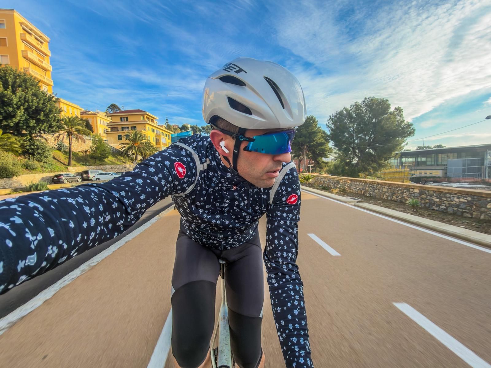 Casco Met Manta recensione