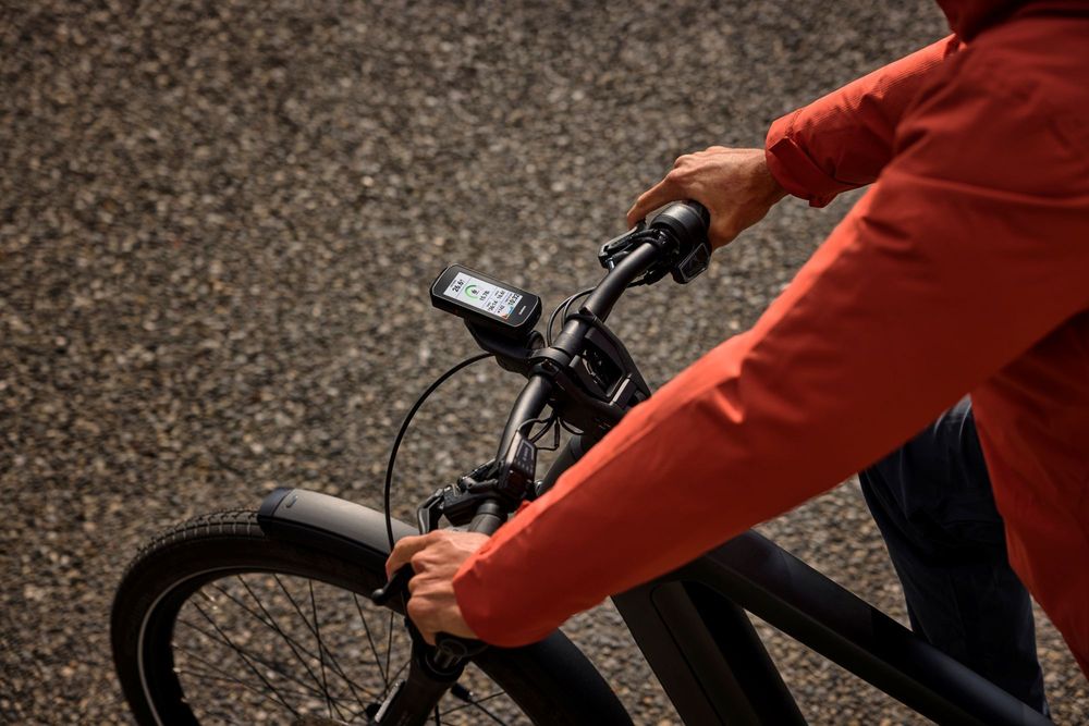 Garmin Edge Explore 3 monté sur un vélo
