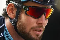 Cavendish con  gafas Oakley